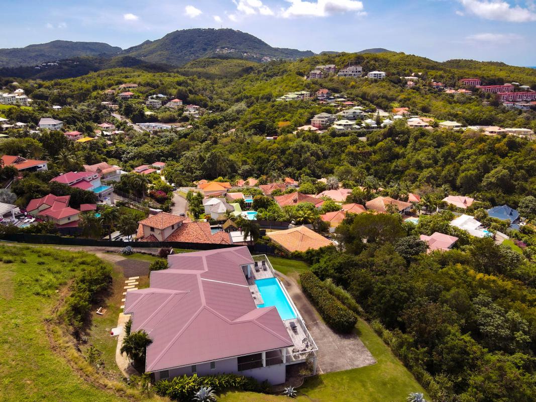 Location villa 8 personnes 4 chambres -drone villa 1